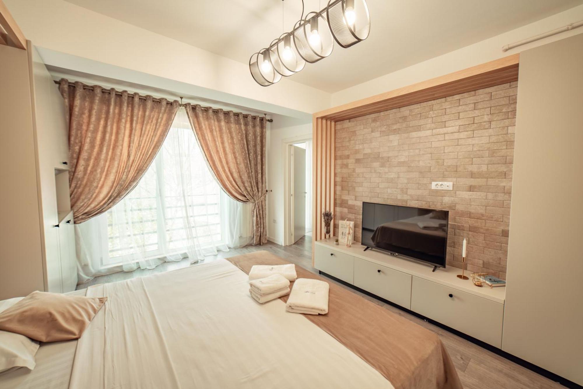 Luxury Cozy Apartments And Studios Palas Mall Iasi Exterior photo